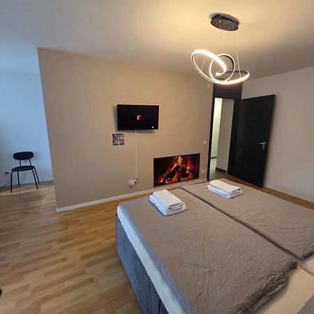 Hotel Im Natur Mit Eigene Kueche Bad Balkon Parkplatz Netflix Nuremberg Exterior photo
